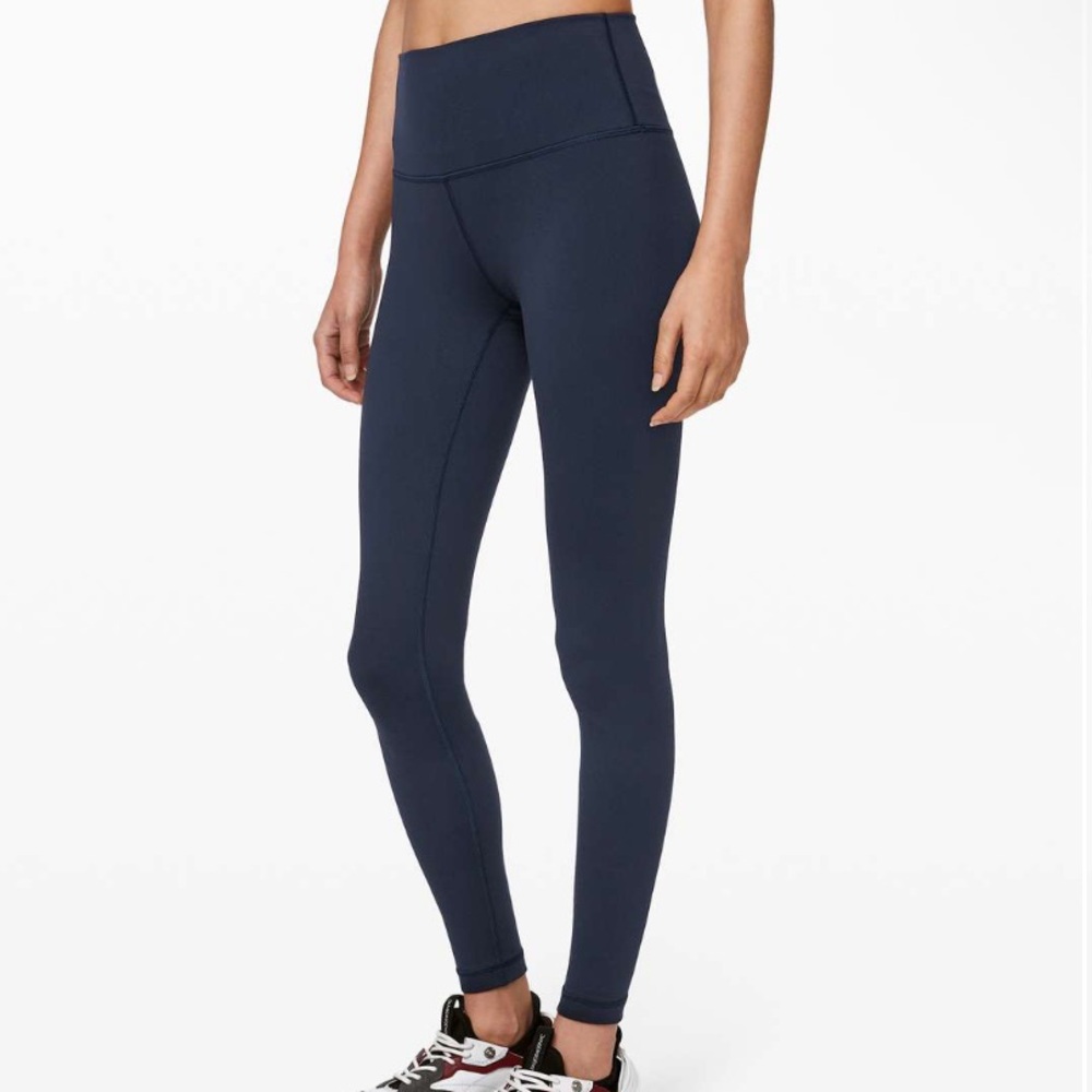 Lululemon Wunder Under High-Rise Tight 28" *Full-On Luon
True Navy size 8